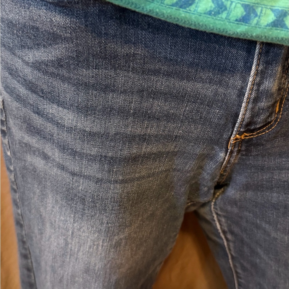 Universal Thread Denim Jeans - Picture 2 of 7